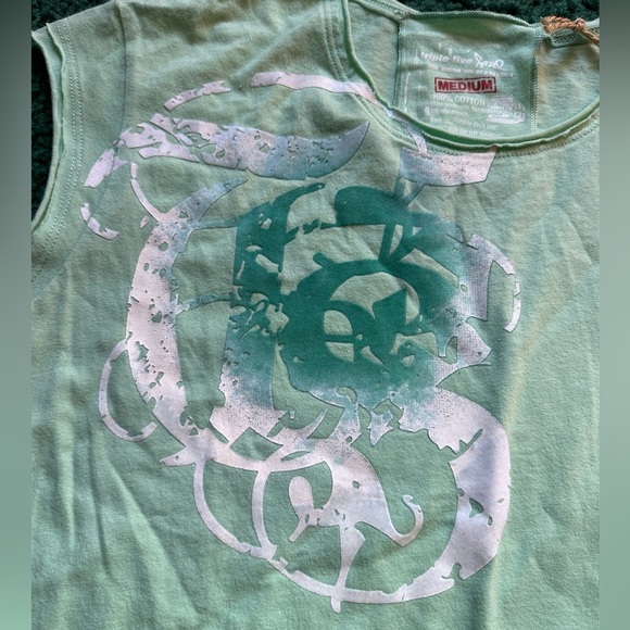 Women’s ED HARDY tshirt - Picture 3 of 3